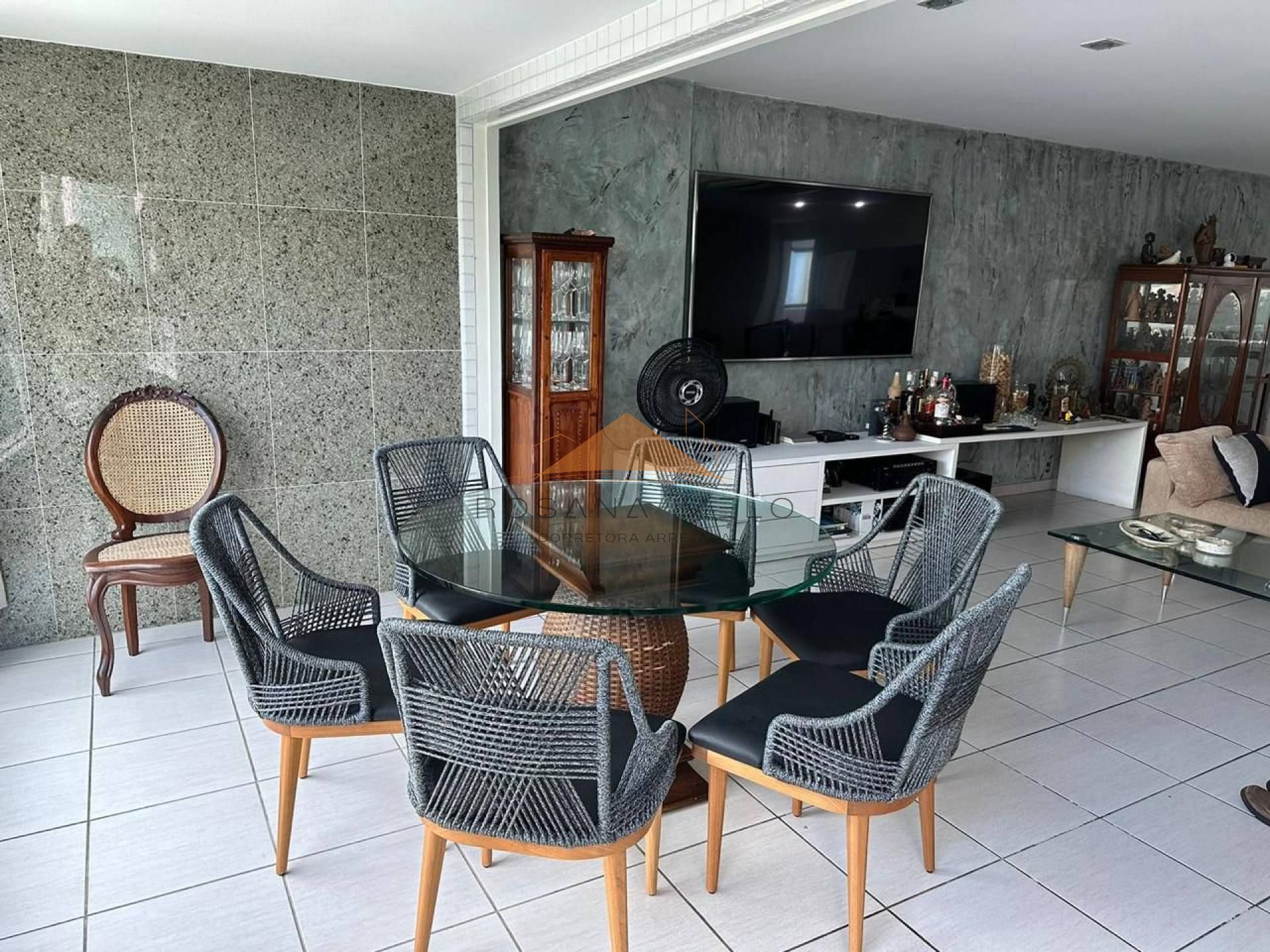 Apartamento com 4 quartos, lavabo, cozinha com copa, área de serviço, dependência completa e 3 vagas de garagem em Boa Viagem