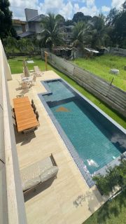 Belíssima casa em Aldeias com 370m², 4 suítes, piscina privativa, espaço gourmet com churrasqueira e lavabo, 4 vagas de garagem
