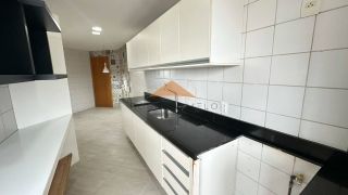Boa Viagem,105m², andar alto, vista mar,3 quartos,2 vagas, lazer completo, reformado.