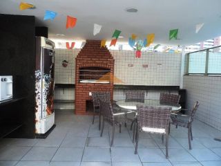 Apartamento a venda em Boa Viagem, andar alto, vista mar, com 4 suites,3 vagas de garagens e lazer completo.