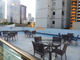 Apartamento a venda em Boa Viagem, andar alto, vista mar, com 4 suites,3 vagas de garagens e lazer completo.