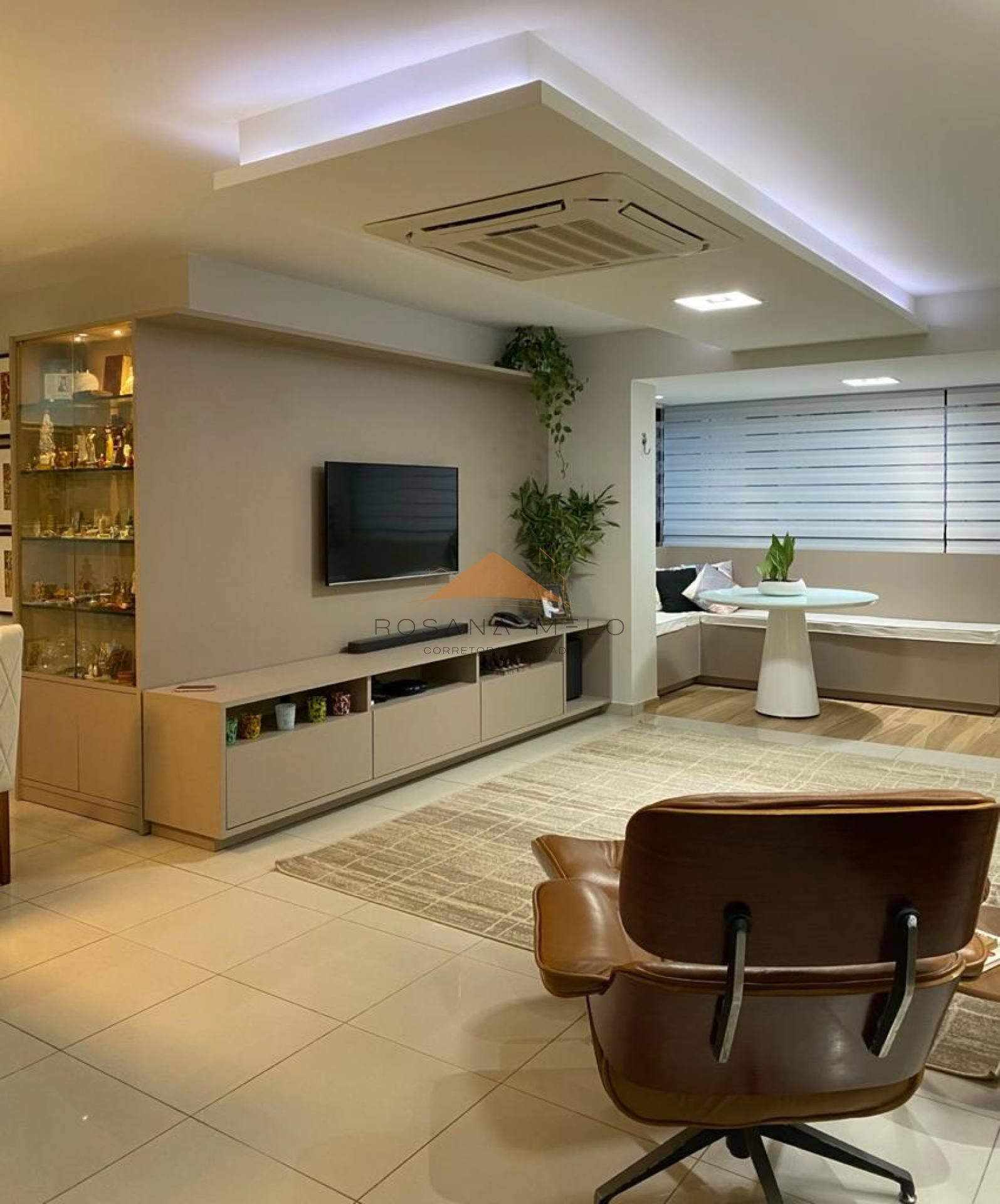 Edf. Costa Atlântica, 150m², 4 quartos, 2 suítes, 3 banheiros, 2 vagas de garagem e área de lazer completa