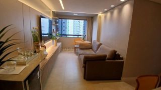 Apartamento reformado com 3 quartos sendo 1 suíte no Pina