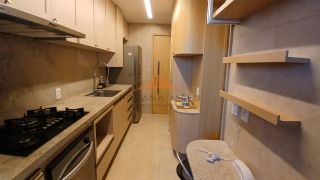 Apartamento reformado com 3 quartos sendo 1 suíte no Pina