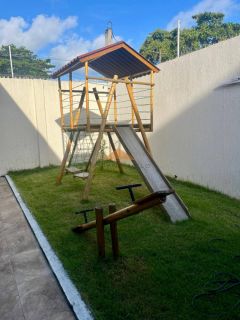 Casa Para Vender com 04 quartos 02 suítes no bairro Setubal em Recife