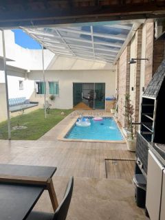 Casa Para Vender com 04 quartos 02 suítes no bairro Setubal em Recife