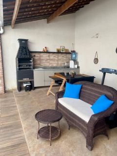 Casa Para Vender com 04 quartos 02 suítes no bairro Setubal em Recife