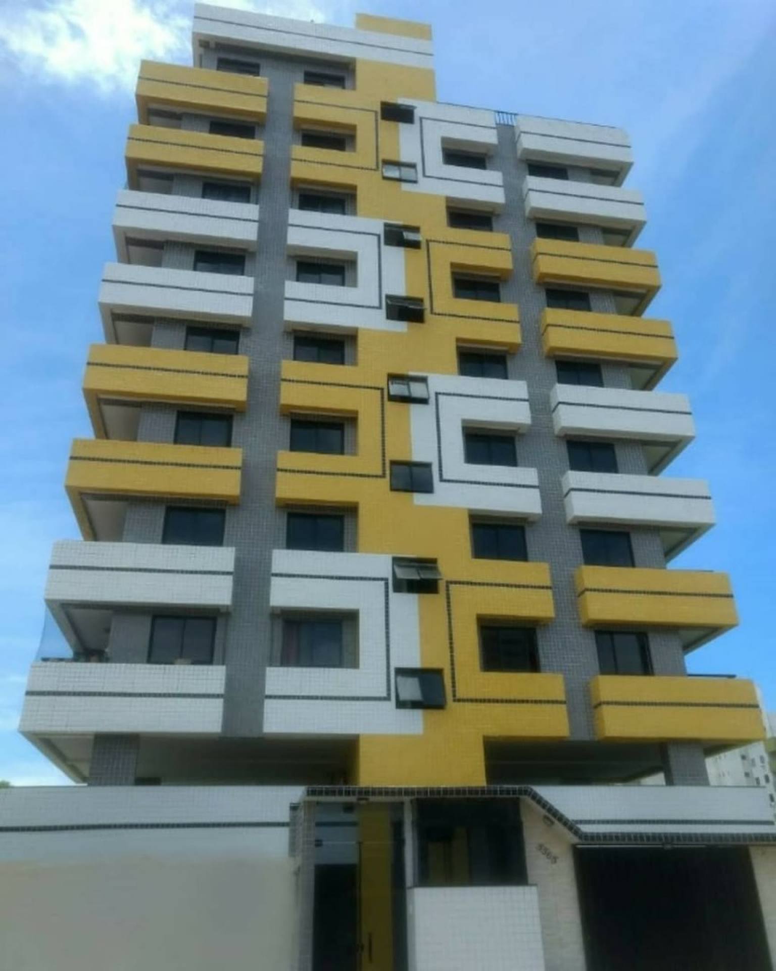Apartamento com 3 quartos, 1 suíte, 119m², vista mar, próximo a Orla de Candeias