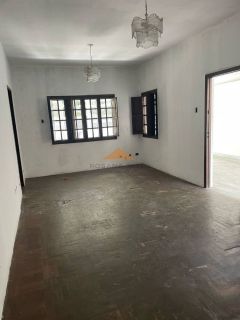 Casa Para Vender com 3 quartos 2 suítes no bairro Graças em Recife