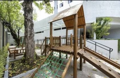 Apartamento 4 quartos com vista livre pro mar e área de lazer completa