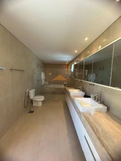 Casa no Condominio Morada da Península, 742m², 6 suítes, piscina, jacuzzi, mobiliada e 10 vagas de garagem