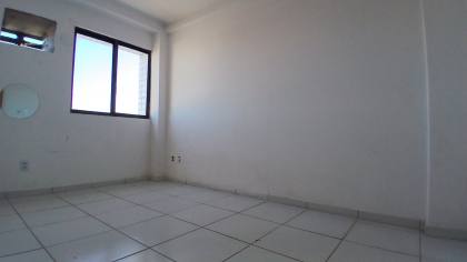 Apartamento em Candeias 2 quartos. Apto com varanda!