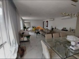 Apartamento 4 quartos 200Mt