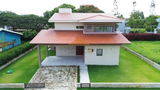 Casa no Condomínio Terra Viva, 259m², 4 quartos, 3 suítes, closet, espaço gourmet e garagem para 4 carros