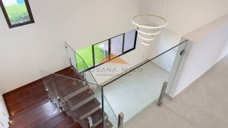 Casa no Condomínio Terra Viva, 259m², 4 quartos, 3 suítes, closet, espaço gourmet e garagem para 4 carros