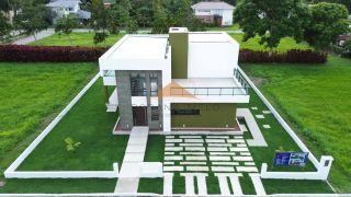 Casa no Condomínio Terra Viva, 315m², 4 suítes, varanda ampla em L, espaço gourmet, área verde, garagem para 2 carros
