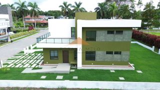 Casa no Condomínio Terra Viva, 315m², 4 suítes, varanda ampla em L, espaço gourmet, área verde, garagem para 2 carros