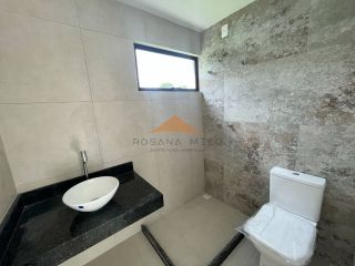 Casa no Condomínio Terra Viva, 315m², 4 suítes, varanda ampla em L, espaço gourmet, área verde, garagem para 2 carros