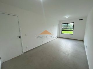 Casa no Condomínio Terra Viva, 315m², 4 suítes, varanda ampla em L, espaço gourmet, área verde, garagem para 2 carros