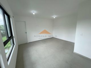 Casa no Condomínio Terra Viva, 315m², 4 suítes, varanda ampla em L, espaço gourmet, área verde, garagem para 2 carros