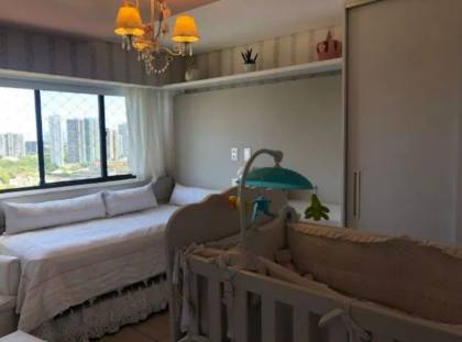 Apartamento Para Vender com 04 quartos 04 suítes no bairro Madalena em Recife