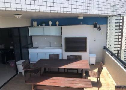 Apartamento Para Vender com 04 quartos 04 suítes no bairro Madalena em Recife
