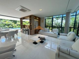 Belíssima Casa no Condomínio Terra Viva em Aldeias, porteira fechada, 360m², 4 suítes, closet, cinema, piscina aquecida e vaga para 4 carros