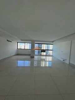 Boa viagem, perto dos colégios, Pernambuco construtora com 8 anos de construção ! 135 m, 3 suítes, lavabo, dependência completa !