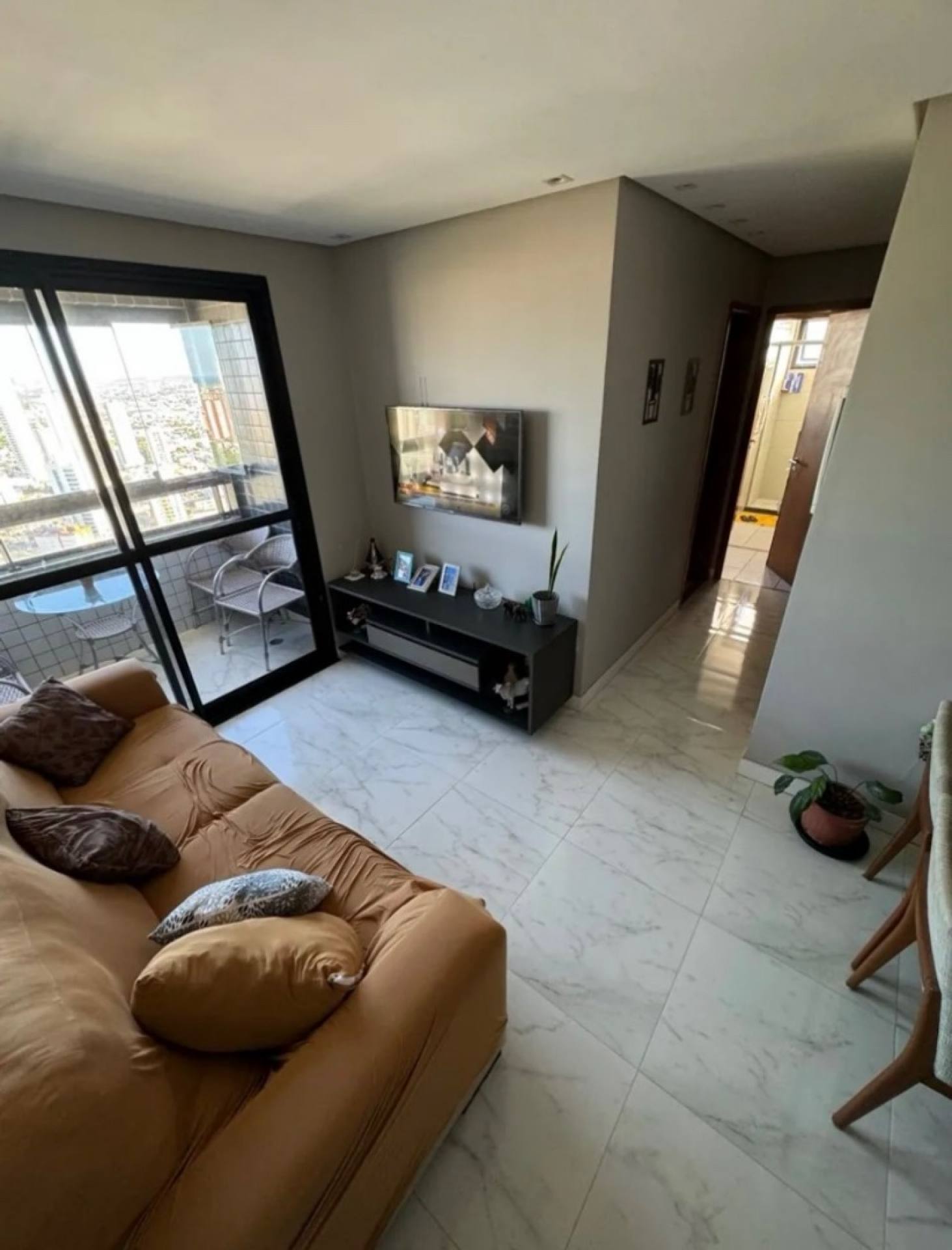 Apartamento Para Vender com 03 quartos 01 suítes no bairro Madalena em Recife