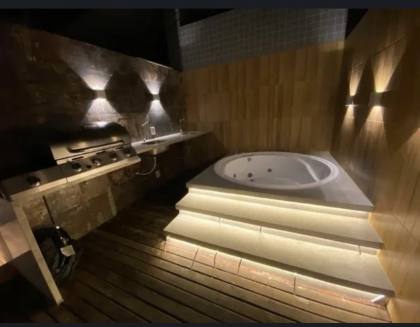 Cobertura duplex com vista para o mar próximo ao parque dona lindu
