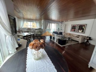 Triplex no edf Moenda na navegantes,3 suítes, espaço gourmet com piscina,3 vagas.