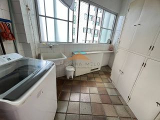 Triplex no edf Moenda na navegantes,3 suítes, espaço gourmet com piscina,3 vagas.
