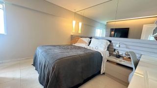 Setubal,160m,varanda vista mar definida, 3 quartos e 2 suítes, reformado,lazer,2 vagas soltas e cobertas.