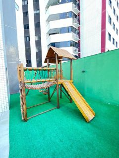 Setubal,160m,varanda vista mar definida, 3 quartos e 2 suítes, reformado,lazer,2 vagas soltas e cobertas.
