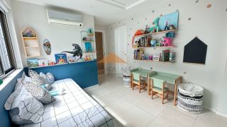 Setubal,160m,varanda vista mar definida, 3 quartos e 2 suítes, reformado,lazer,2 vagas soltas e cobertas.