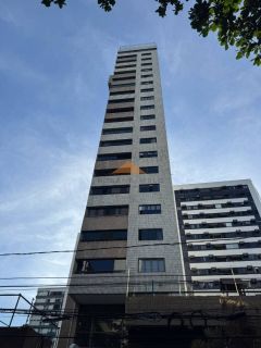 Boa Viagem,170m,andar alto, vista mar definida,4 quartos sendo 3 suítes,2 vagas,lazer.
