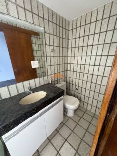 Boa Viagem,170m,andar alto, vista mar definida,4 quartos sendo 3 suítes,2 vagas,lazer.