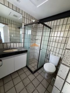 Boa Viagem,170m,andar alto, vista mar definida,4 quartos sendo 3 suítes,2 vagas,lazer.