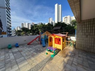 Boa Viagem,170m,andar alto, vista mar definida,4 quartos sendo 3 suítes,2 vagas,lazer.