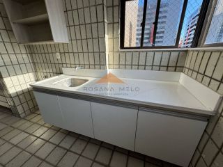 Boa Viagem,170m,andar alto, vista mar definida,4 quartos sendo 3 suítes,2 vagas,lazer.