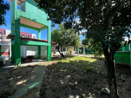 Casa Para Vender com 6 quartos 3 suítes no bairro Candeias em Jaboatão Dos Guararapes