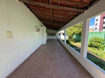 Casa Para Vender com 6 quartos 3 suítes no bairro Candeias em Jaboatão Dos Guararapes
