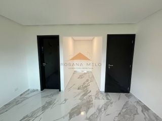 Casa com 3 Suítes e Amplo Jardim em Excelente Localização – 660m² de Terreno!