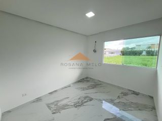 Casa com 3 Suítes e Amplo Jardim em Excelente Localização – 660m² de Terreno!