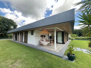 Oportunidade: Casa Completa com 3 Suítes e Móveis Planejados em Terreno 616m²