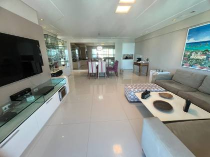 Apartamento vista mar definida,andar alto.164m,3 suites,3 vagas,lazer,100m da praia