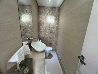 Apartamento vista mar definida,andar alto.164m,3 suites,3 vagas,lazer,100m da praia