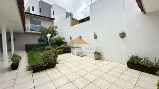 Espetacular casa em Setubal,313,93m² de area,4 suites,espaço gourmet com piscina.