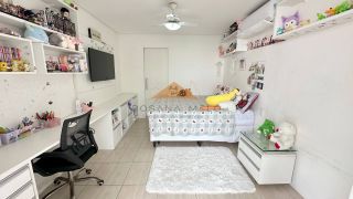 Espetacular casa em Setubal,313,93m² de area,4 suites,espaço gourmet com piscina.