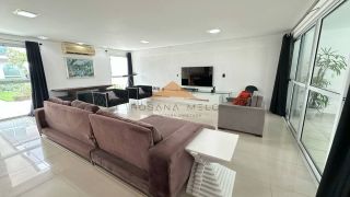 Espetacular casa em Setubal,313,93m² de area,4 suites,espaço gourmet com piscina.